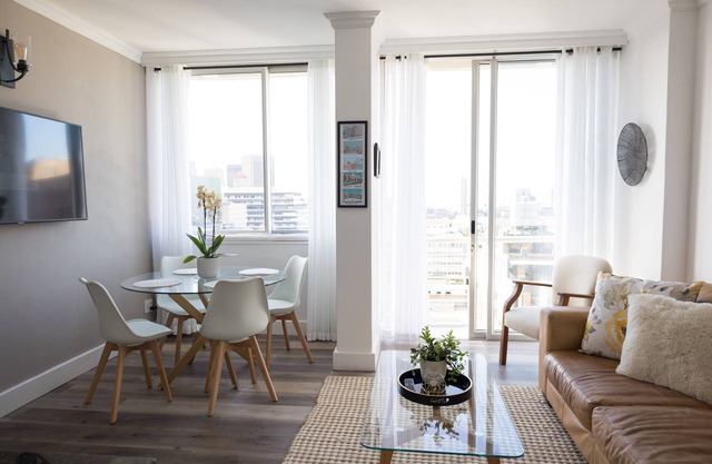 Modern, trendy apartment in heart of Cape Town