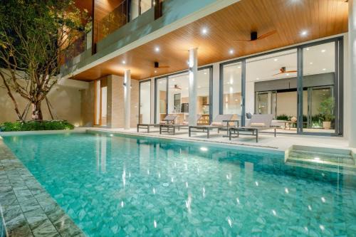 Modern Tropical Pool Villa - Saiyuan