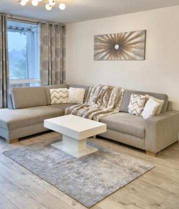 Modern Two-Bedroom apartment with Balcony in Cologne