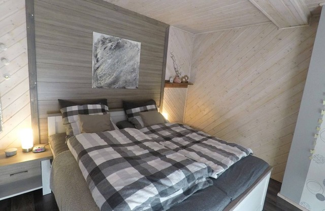 Modern und hochwertig ausgestattete 4-Sterne Ferienwohnung " Blütentraum"