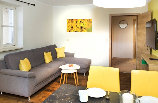 Modern und hochwertig ausgestattete FeWo Sonne* (80qm) für bis zu 4 Personen mit Terrasse - Urlaub auf dem Bauernhof