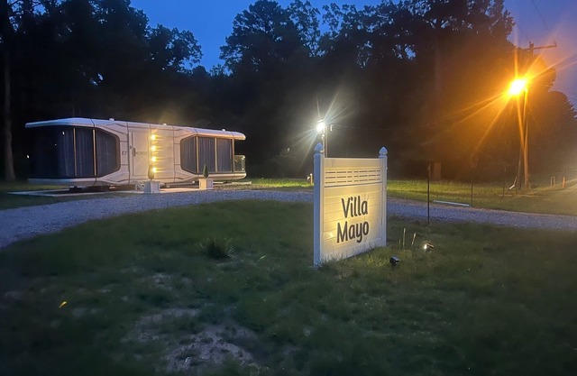 Modern, unique, Cozy country getaway in the woods of Louisiana.