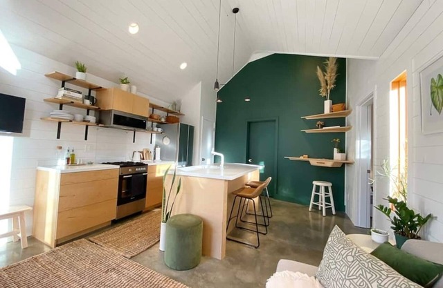 Modern Urban Retreat
