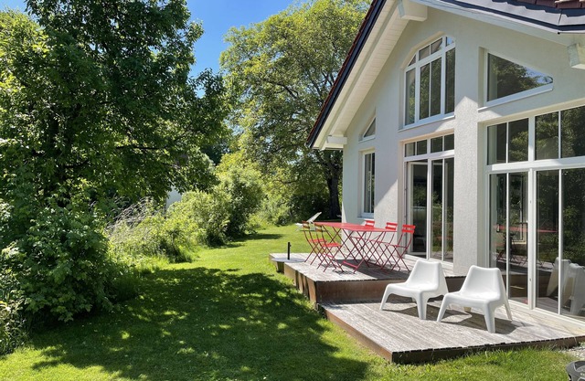 Modern vacation villa on Lake Ammersee, close to the lake & exclusive just outside Munich