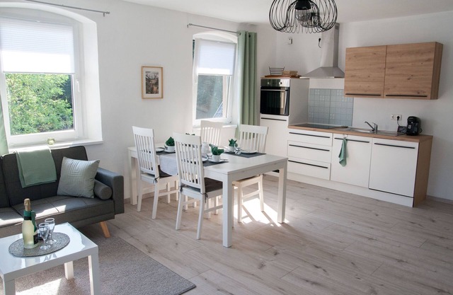 Modern vacation apartment (80 sqm) with covered terrace and garden