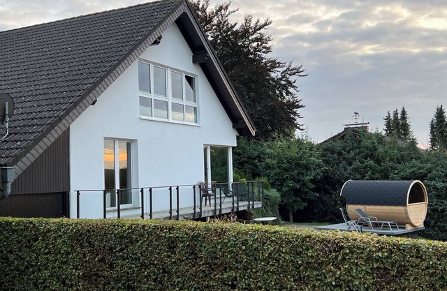 Modern vacation home with sauna and fireplace in the Eifel National Park. Your retreat!