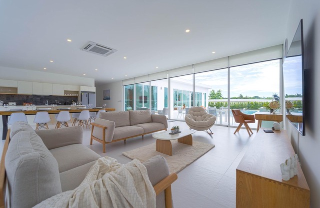 Modern Villa at Palm Hills Golf Club (PH4B)