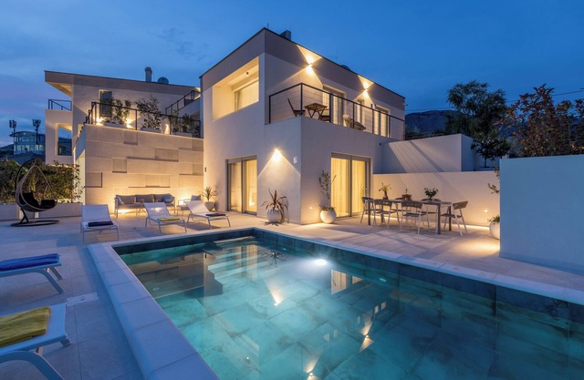 Modern Villa Callista - 3 bedroom luxury villa