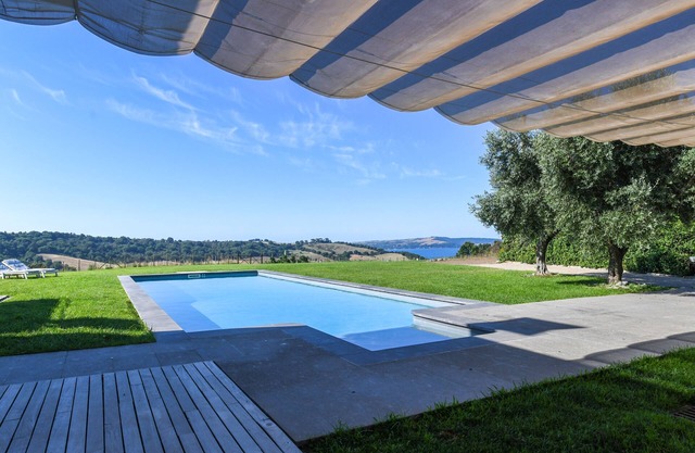 MODERN VILLA LAKE VIEW near Rome, private pool, WI-FI