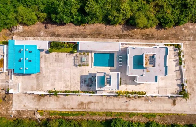 MODERN WHITE VILLA WITH PRIVATE BEACHnn