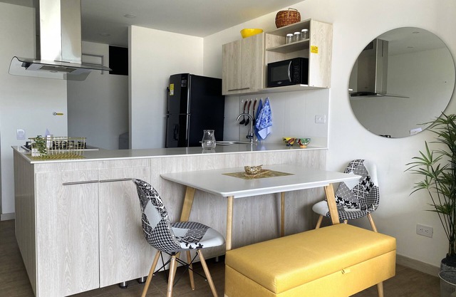 Modern, with a view, next to the Mayorca Shopping Center and the Medellín Metro