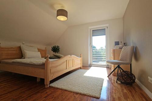 Moderne 70qm OG Wohnung nahe Würzburg, DAA, A3, A7, A81 in Fuchsstadt