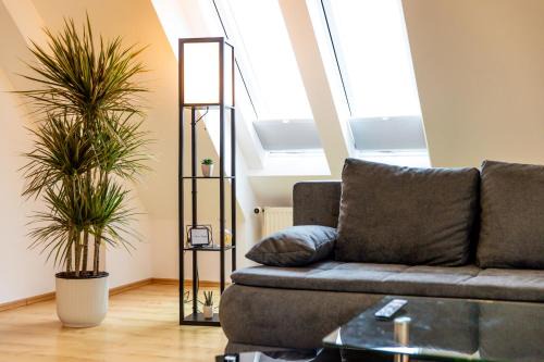 Moderne Dachgeschosswohnung - Parkplatz - Waschmaschine