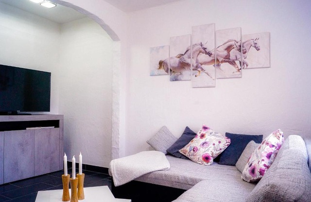 Moderne Ferienwohnung Black Beauty auf idyllischem Reiterhof nähe Burg Eltz