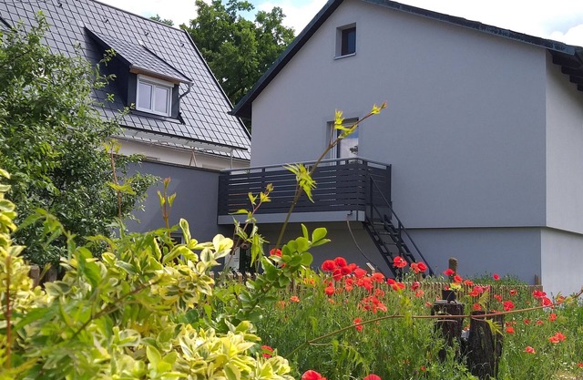Moderne Ferienwohnung mit Wohn-esszimmer und Großem Led-fernseher
