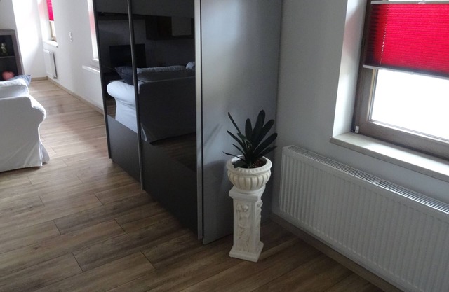 Moderne Ferienwohnung Nahe Erfurt, Wohn-u. Schlafbereich,küche,bad,kinderzimmer