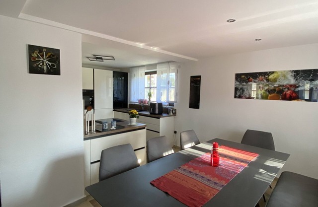 Moderne, neu Eingerichtete Ferienwohnung auf dem Land