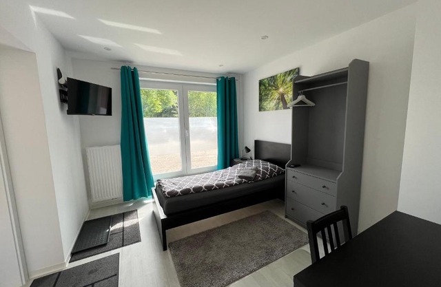 Moderne und helle 1-Zimmer-Wohnung für Feriengäste, Monteure und beruflich Reisende LS15 Single