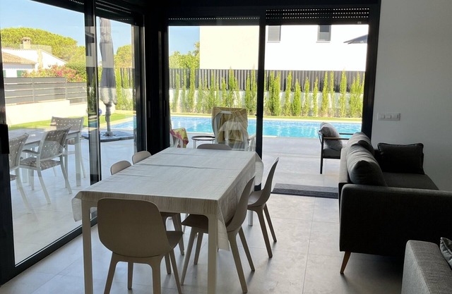 Moderne Vrijstaande Villa met Privé Zwembad in Colònia de Sant Pere