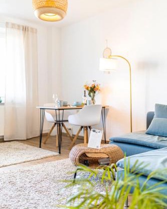 Modernes 2-Zimmer-Apartment mit Balkon und Netflix