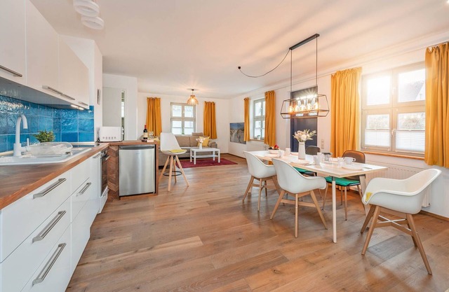 Modernes Ferienhaus mit Garten