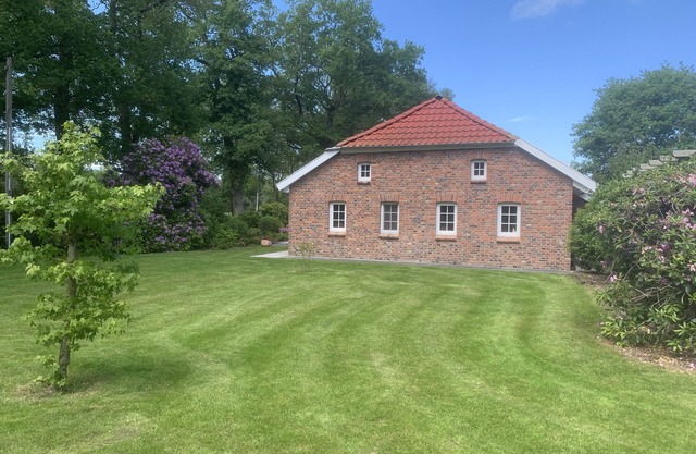 Modernised farmhouse near Oldenburg with a beautiful garden in the countryside