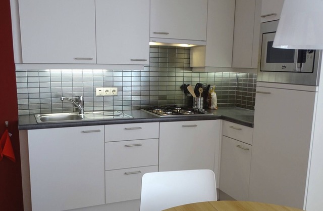 Modernly furnished 4-person holiday apartment in Cadzand only 100 meters from the beach