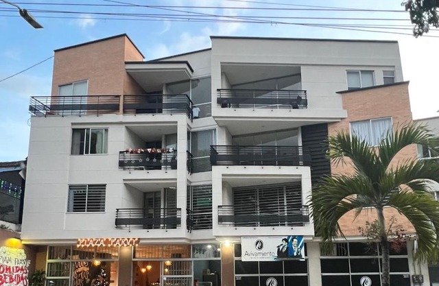 Moderno Penthouse cartago centro vista al rio