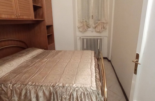 MODEST COTTAGE 2