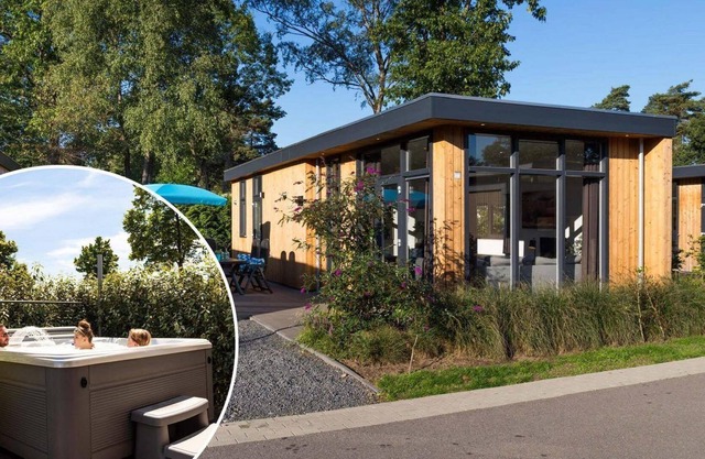 ✓ Module at Landgoed de Scheleberg ✓ Holiday home for 5 persons ✓ Situated in Lunteren (Gelderland) ✓ Holiday park at the Veluwe ✓ Book directly at the park
