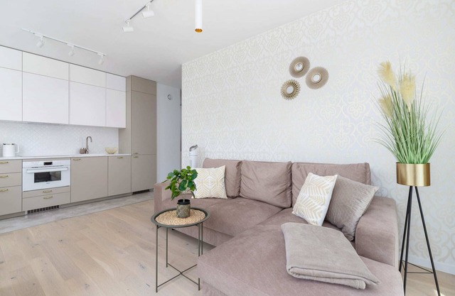 Mogilska 120C | Luxury Apartment | Parking