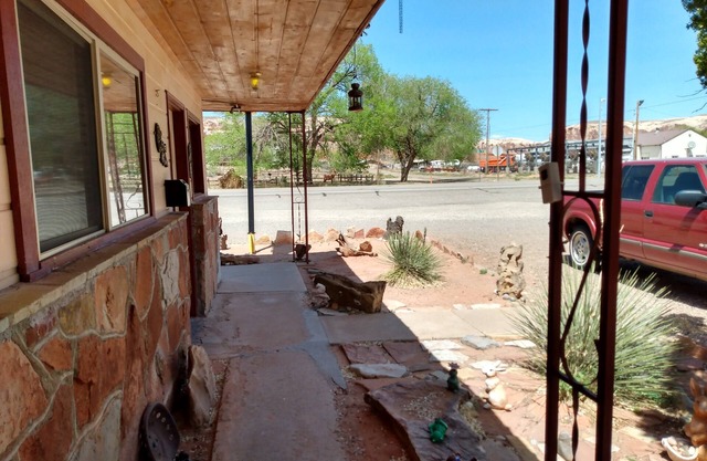 Mokee Motel