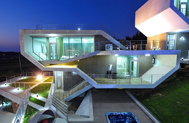 Moken Poolvilla