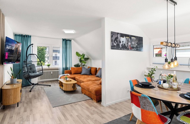 MOLA Apartments-Spacious apartment in Wetter up to 6 p., XXL couch, parking, WLAN