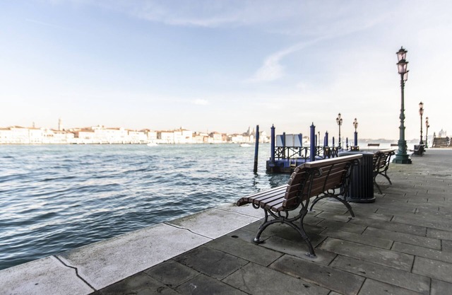 Molino Stucky Apartment Wi-Fi R&R