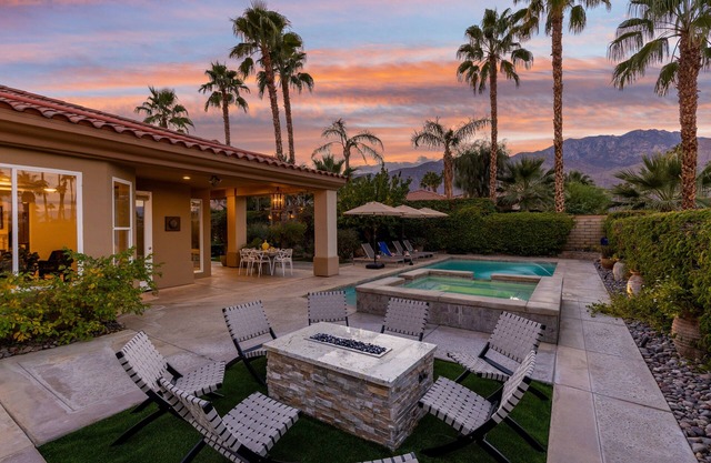 Mon Cheri Estate - Luxurious Celebrity-Style Home with Grand Piano and Spa-Like