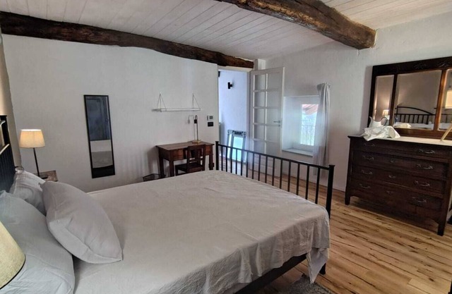 Mondonio House