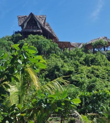 MONKEY MOUNTAIN LODGE