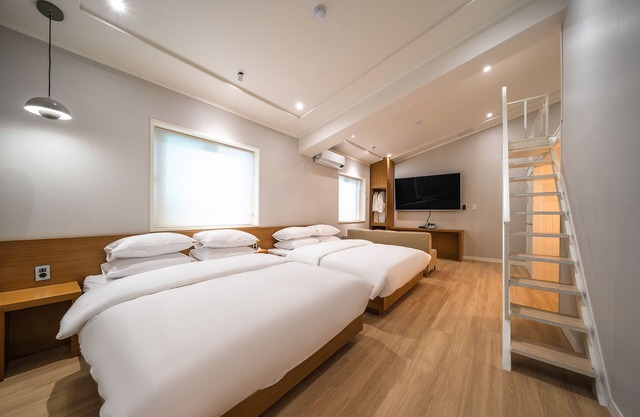Mono Hotel