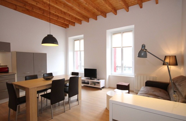 Mont-Dore: Beautiful Renovated Duplex T3 for 6 People, 2 Bedrooms