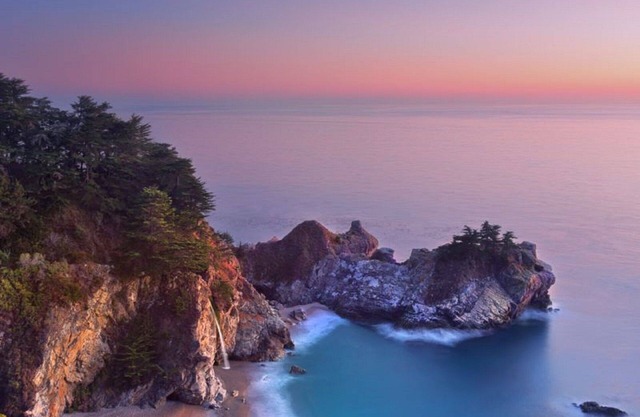Monterey‘s safest neighborhood beach house in the woods