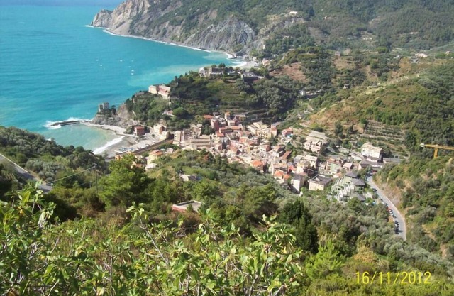 Monterosso, at 150 meters from the sea, a small and romantic house for a couple.