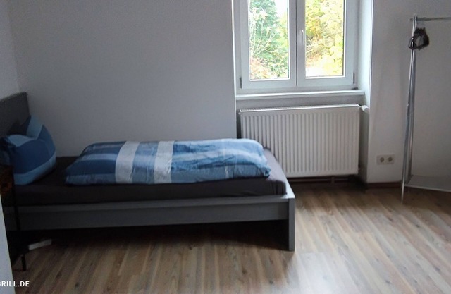Monteur- Radfahrer-ferienwohnung bis 6 Persohnen mit Großem Parplatz/waln/grill
