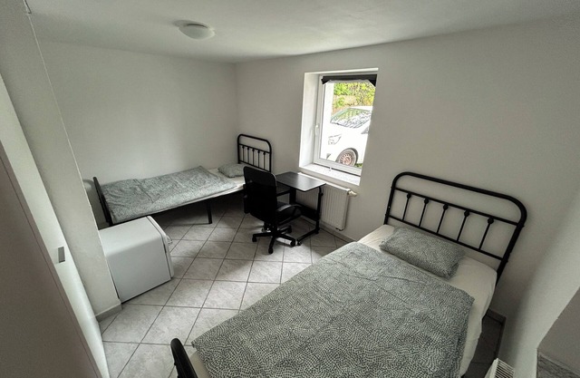 Monteurhaus Zentral with parking lot and high speed internet Terrace with barbecue