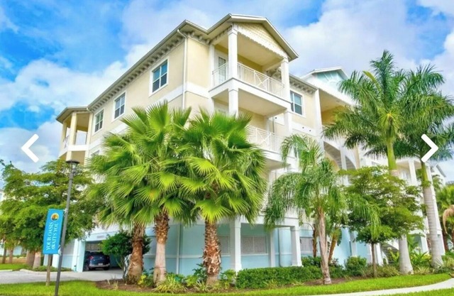Monthly Discounts Available! Jan open! Beautiful view overlooking Palma Sola Bay