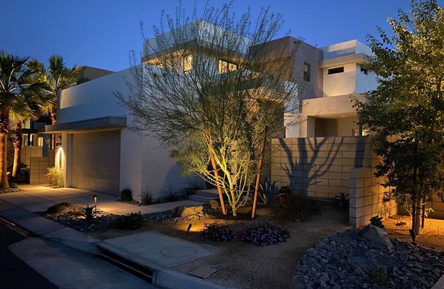 Monthly Rental in the Palm Springs Area! Special rates for Canadian Visitors!