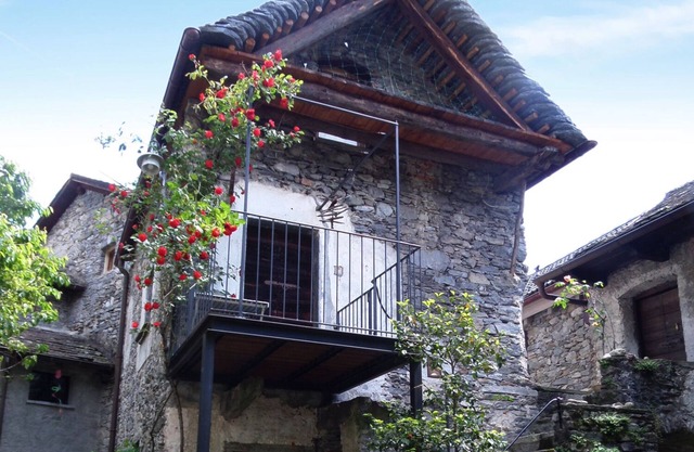 Monti & Lago - Rustico in the historic center of Verscio, Centovalli