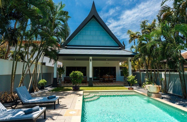 Montrachet - 2 BR Private Pool Villa