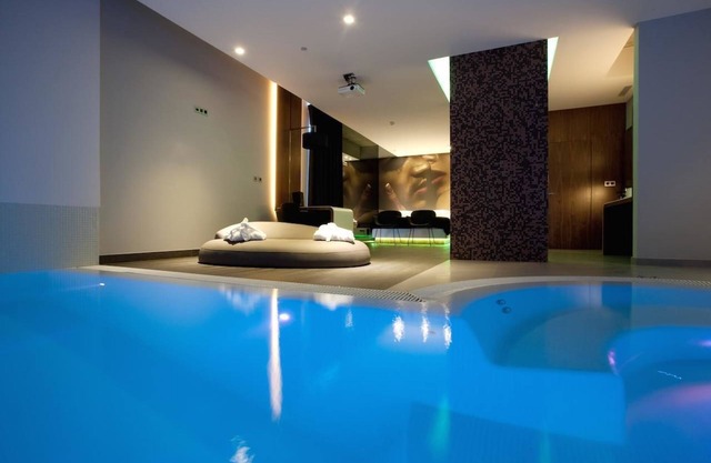 Mood - Private Suites