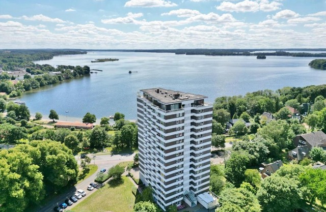 MOOI: Fantastisches Apartment mit Seeblick und Stil, Netflix